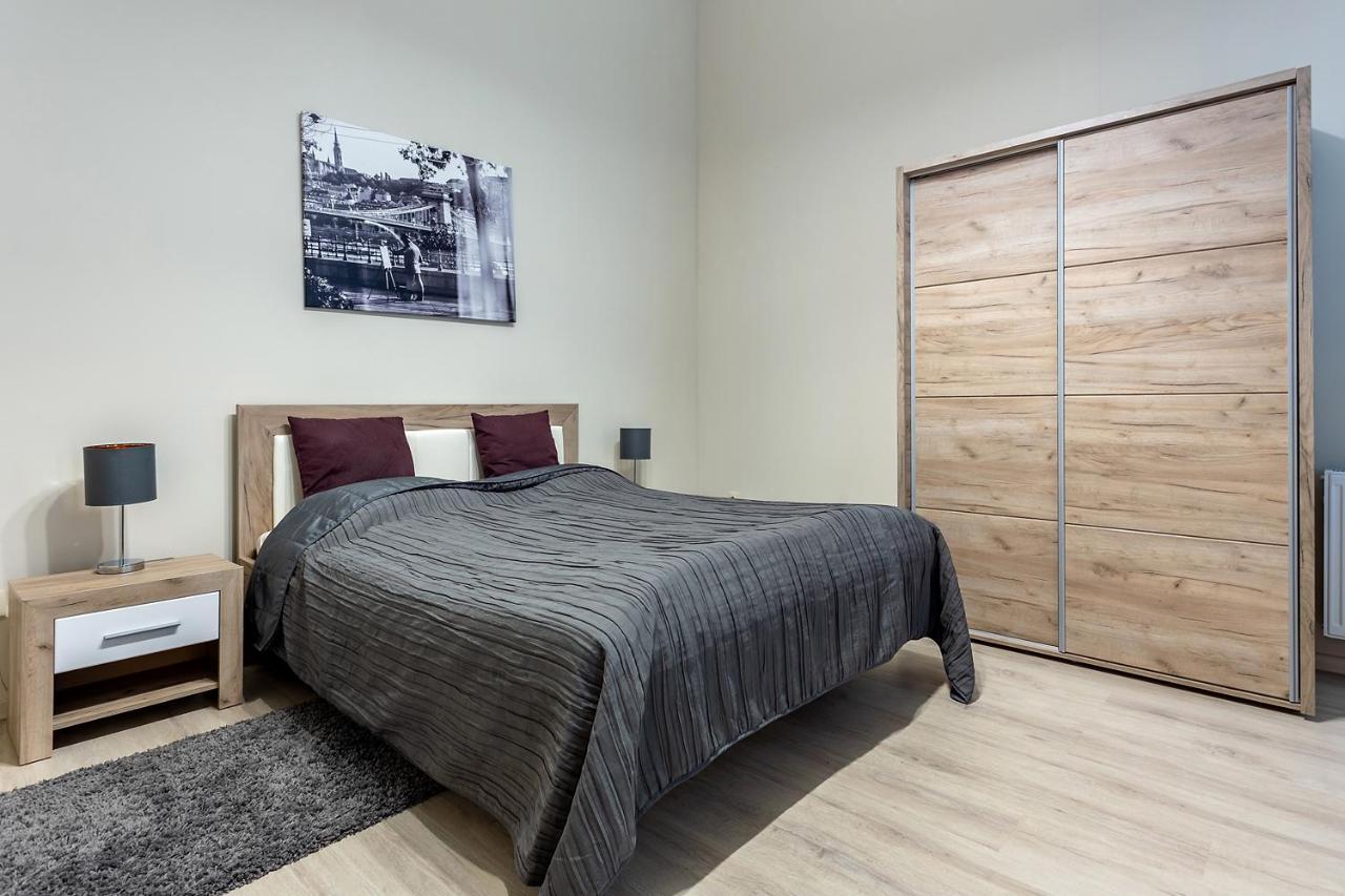 Goldcentral Apartment Akacfa ブダペスト エクステリア 写真